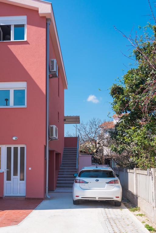 Apartments Delfin Tivat Eksteriør bilde